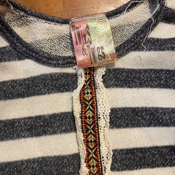 Twils and Twigs dress - Picture 2 of 3